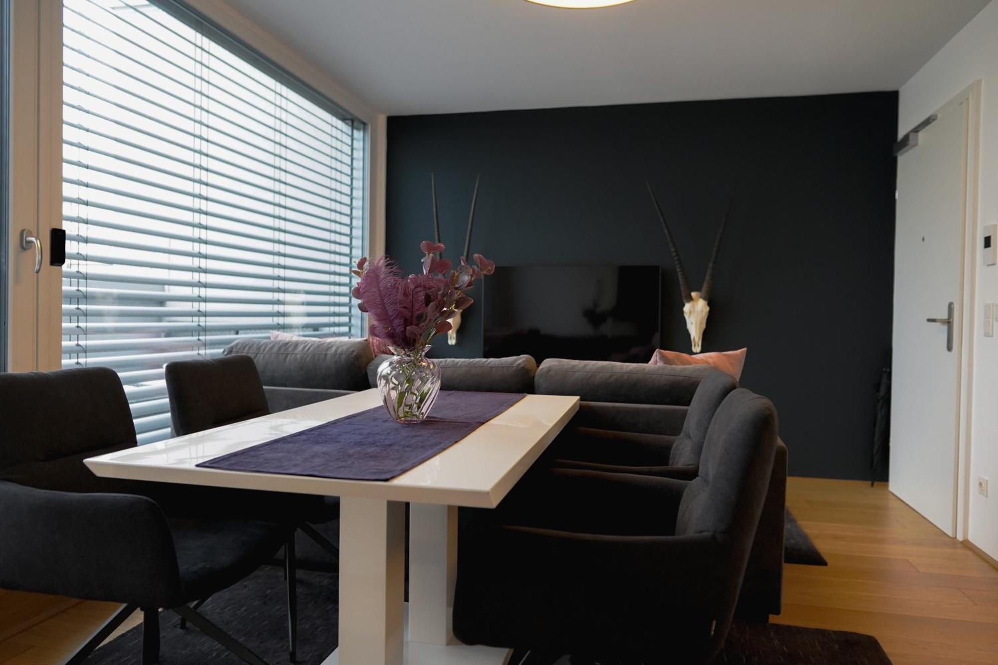 Modern Stylish Design Apartment With Free Parking Emily Wien Exteriör bild
