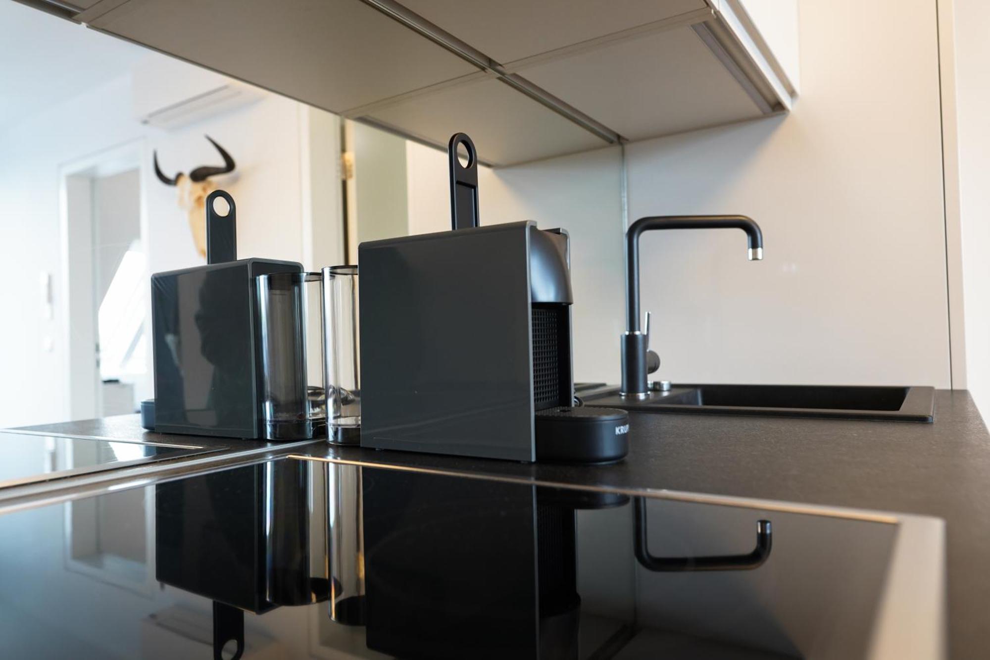 Modern Stylish Design Apartment With Free Parking Emily Wien Exteriör bild